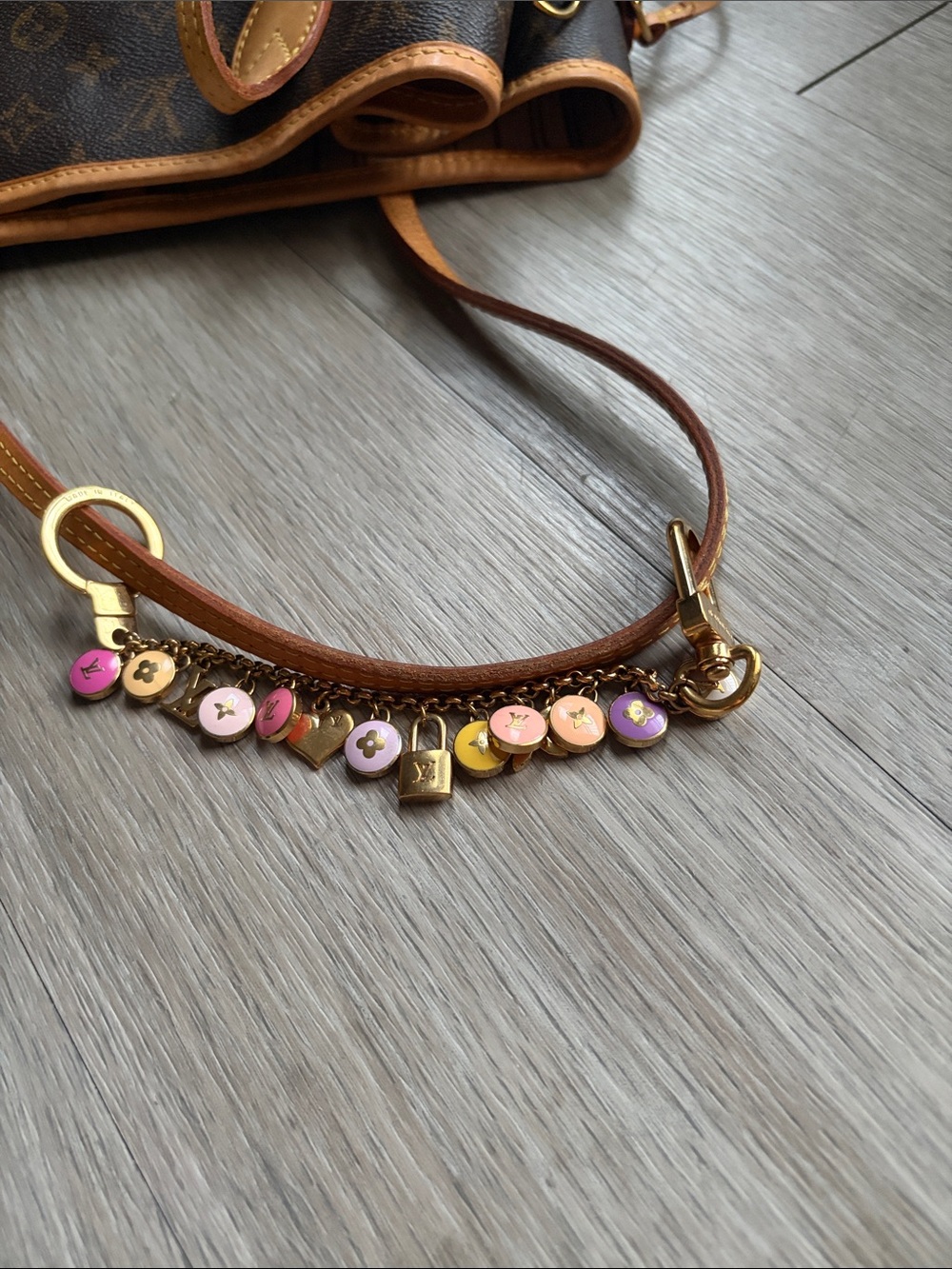 Louis Vuitton Spring Street monogram bag charm - Picture 6 of 8